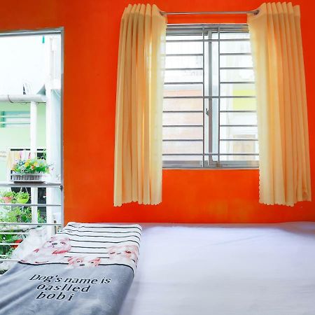 Color House Hostel Ho Chi Minh City Bagian luar foto