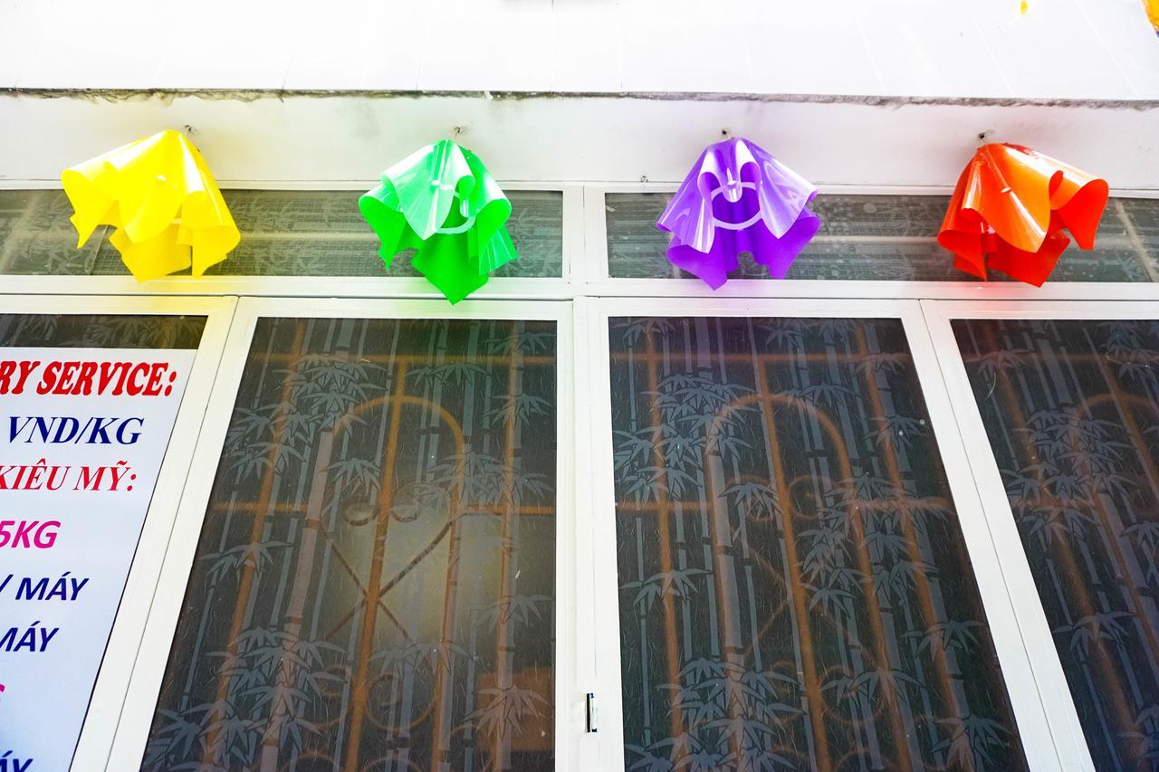 Color House Hostel Ho Chi Minh City Bagian luar foto