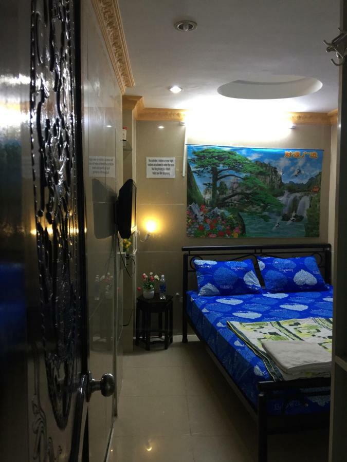 Color House Hostel Ho Chi Minh City Bagian luar foto