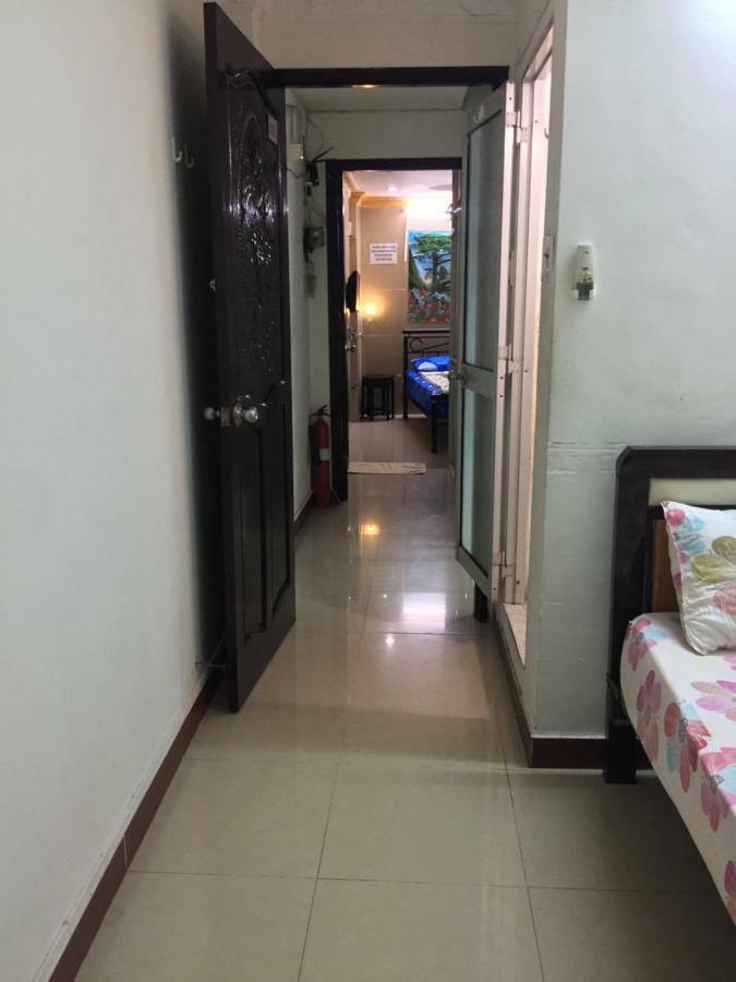 Color House Hostel Ho Chi Minh City Bagian luar foto