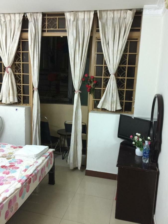 Color House Hostel Ho Chi Minh City Bagian luar foto